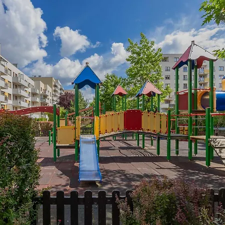 Spacious In With Balcony By Renters Warsaw