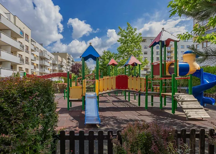 Spacious In With Balcony By Renters Warsaw